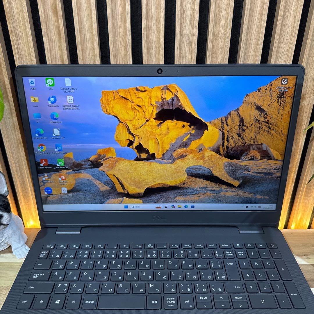 最新モデル‼️DELL Vostro☘️最高峰i7☘️ノートパソコン☘オフィス付き