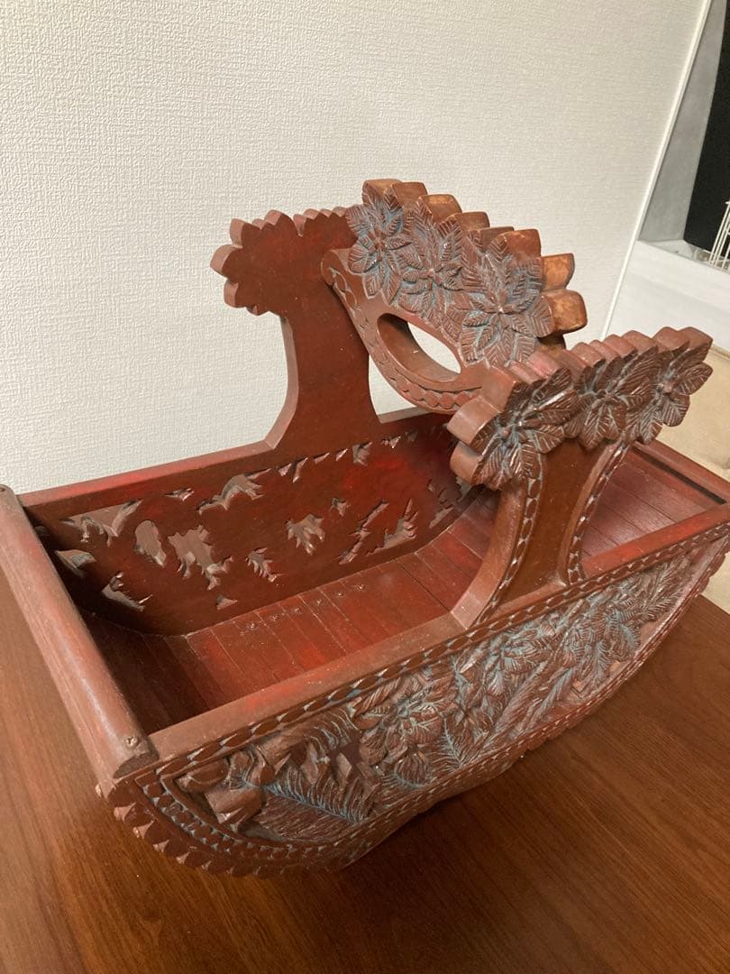 マガジンラック　木彫り　手作り